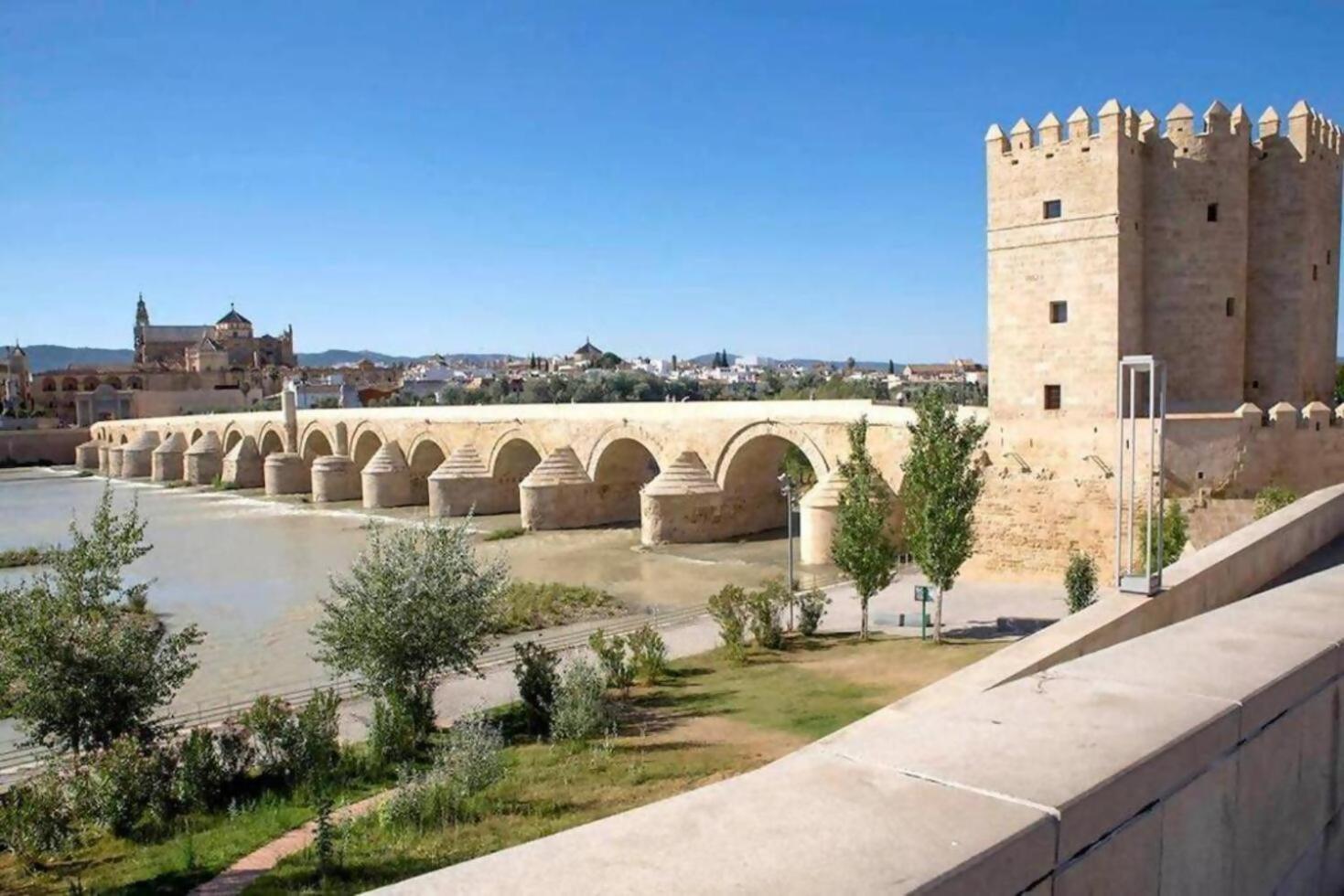 コルドバCalahorra Experienceアパートメント エクステリア 写真